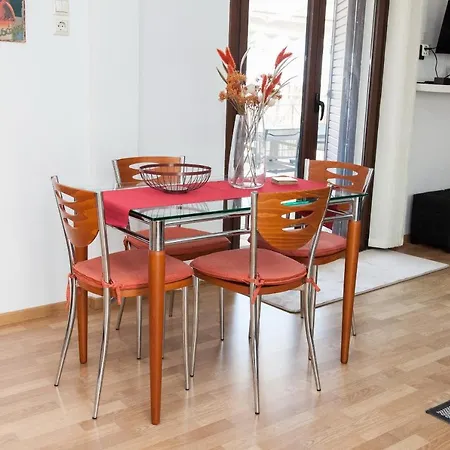 Apartment Gorgeous In *