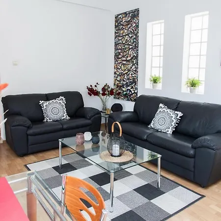 Gorgeous In Apartment *